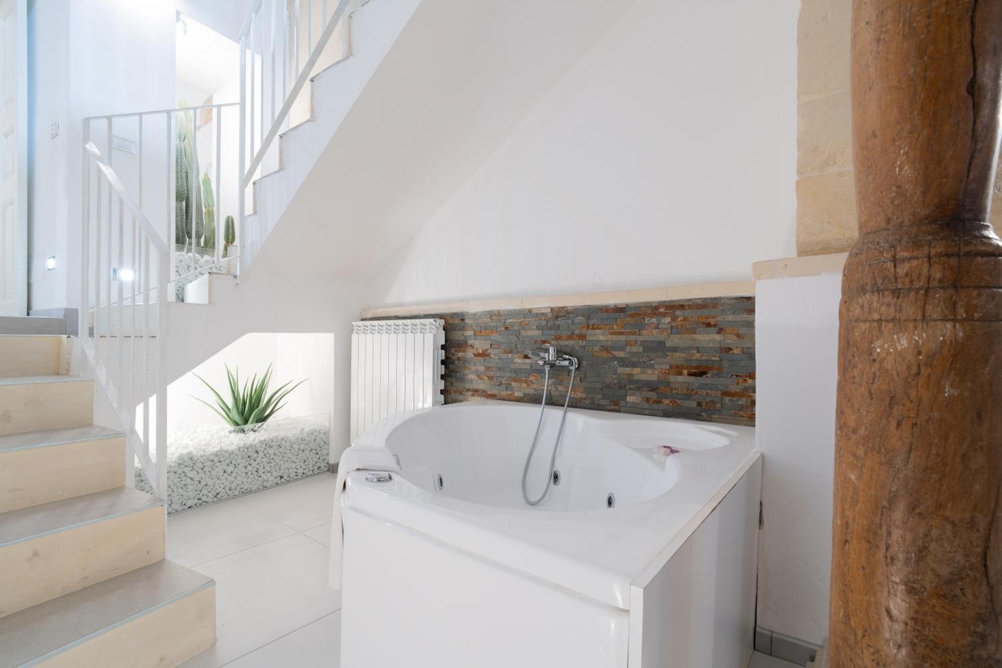 Dimora Barocca Luxury Suites Лечче Екстер'єр фото